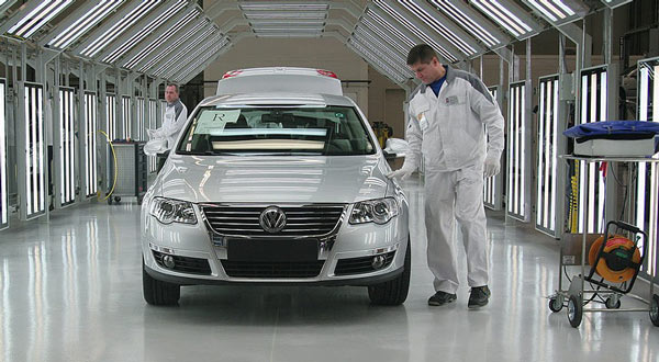 проверка лакокрасочного покрытия вновь собранного автомобиля