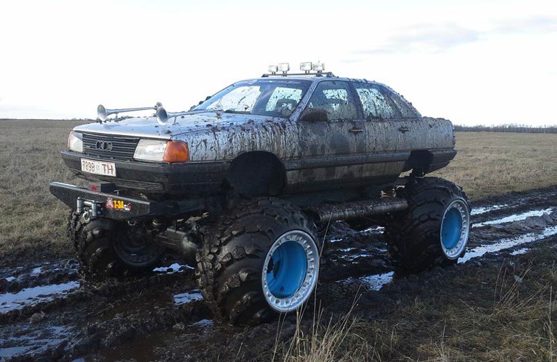 самодельный биг фут с лифтом подвески и огромными колесами