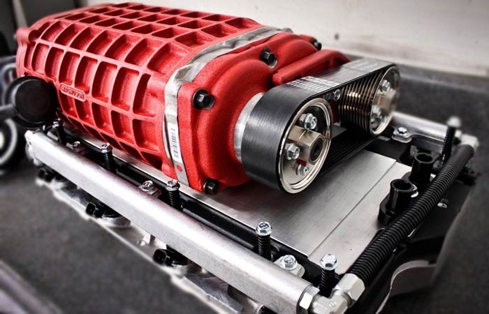 механический нагнетатель автомобиля