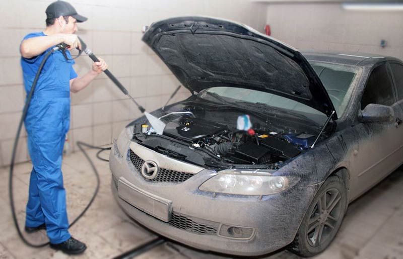 самостоятельная мойка двигателя