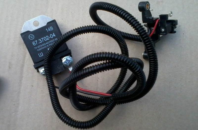 трехуровневый регулятор напряжения