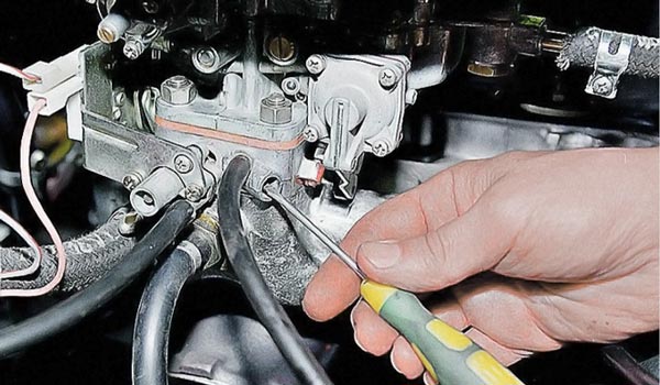 автолюбитель должен уметь регулировать карбюратор своими руками автолюбитель должен уметь регулировать карбюратор своими руками