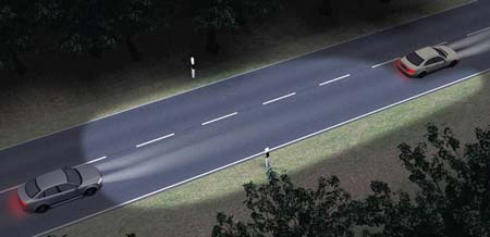 при появлении попутного автомобиля световой поток также меняет свое направление